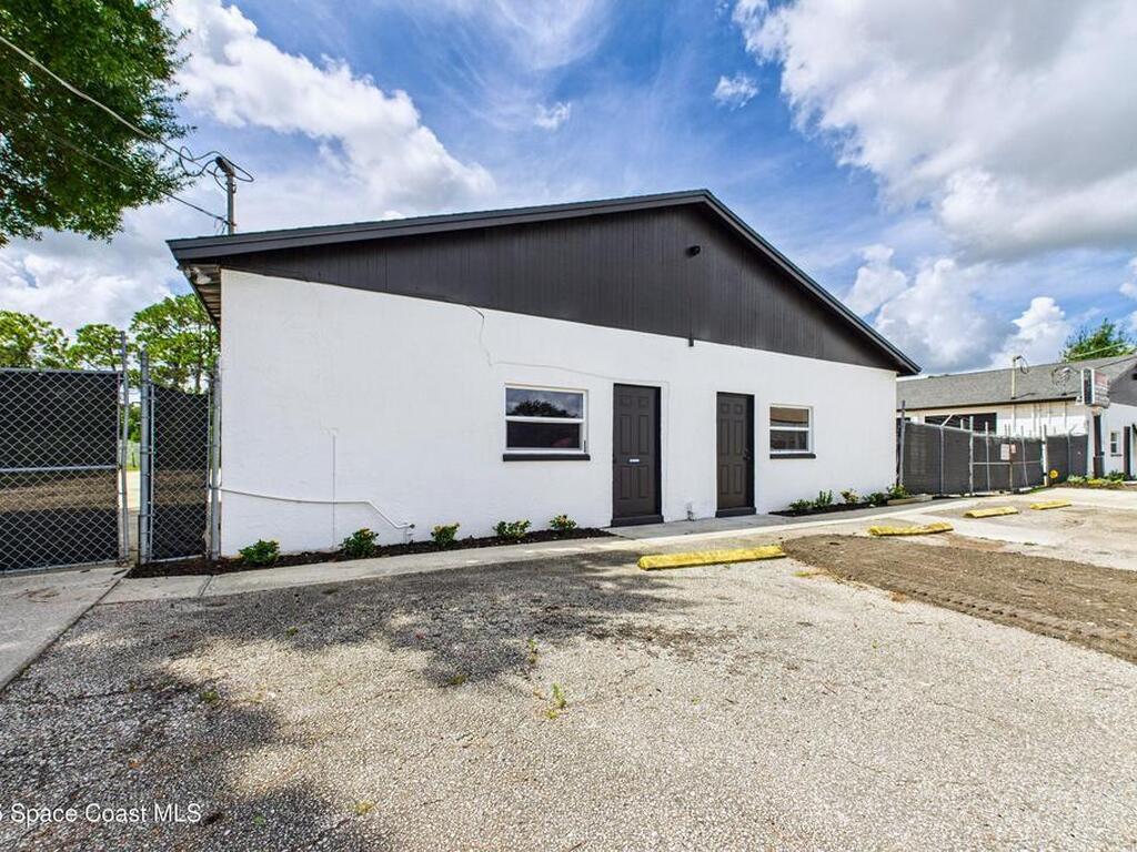 7731 Industrial Road, Melbourne, FL 32904