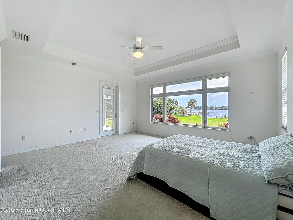 9860 Riverview Drive, Sebastian, FL 32976