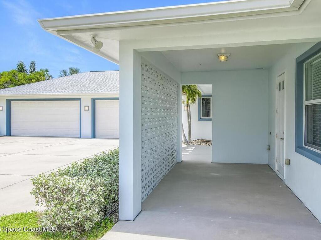 9860 Riverview Drive, Sebastian, FL 32976