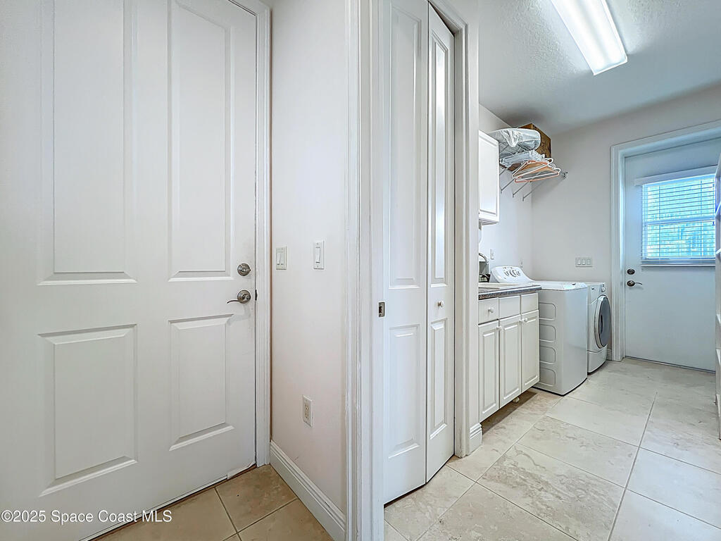 9860 Riverview Drive, Sebastian, FL 32976