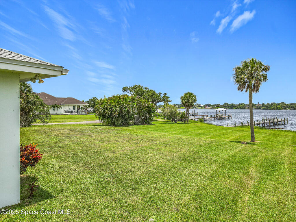 9860 Riverview Drive, Sebastian, FL 32976