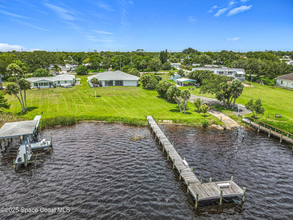 9860 Riverview Drive, Sebastian, FL 32976