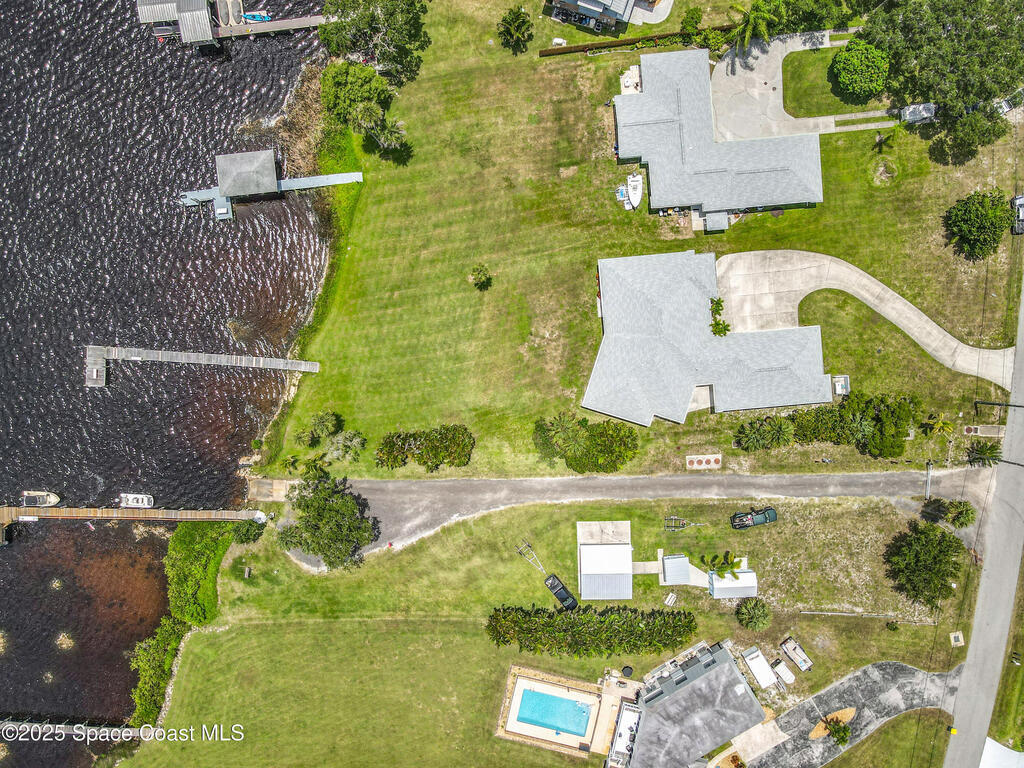 9860 Riverview Drive, Sebastian, FL 32976