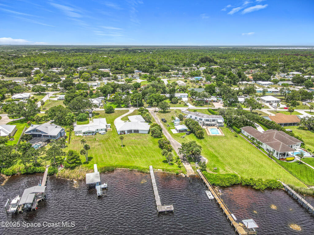 9860 Riverview Drive, Sebastian, FL 32976