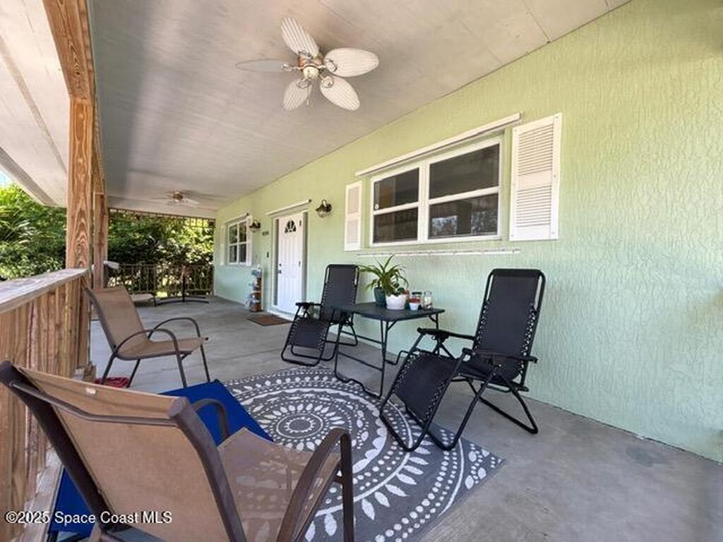 9590 Primrose Drive, Micco, FL 32976