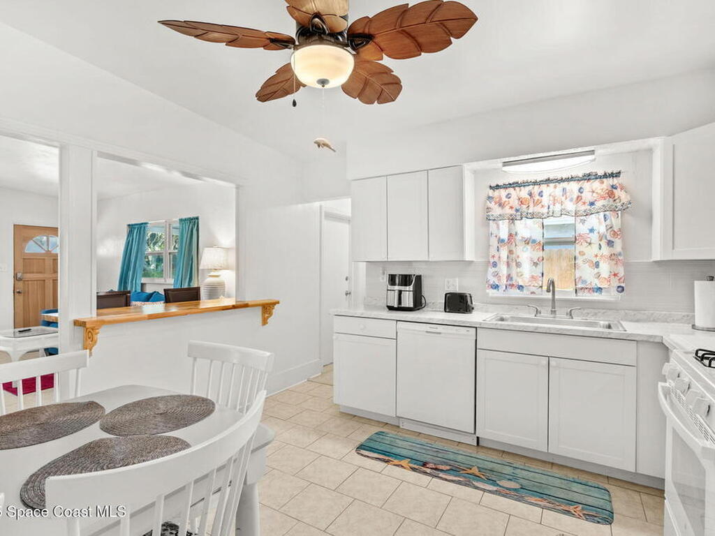 201 N Brevard Avenue, Cocoa Beach, FL 32931