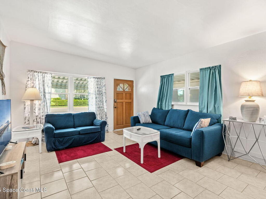 201 N Brevard Avenue, Cocoa Beach, FL 32931