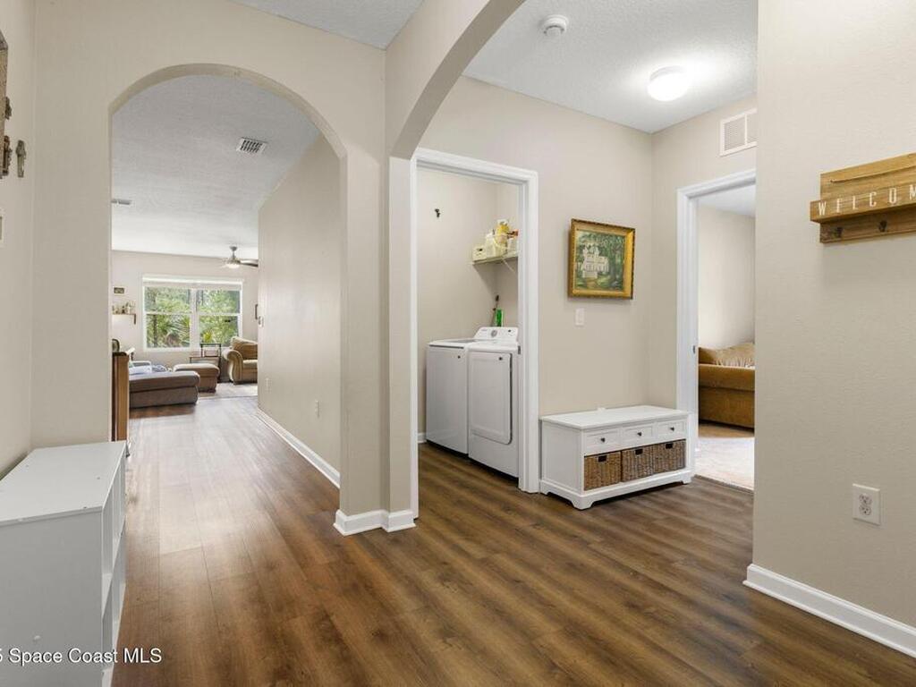 1327 Lexington Square, Vero Beach, FL 32962