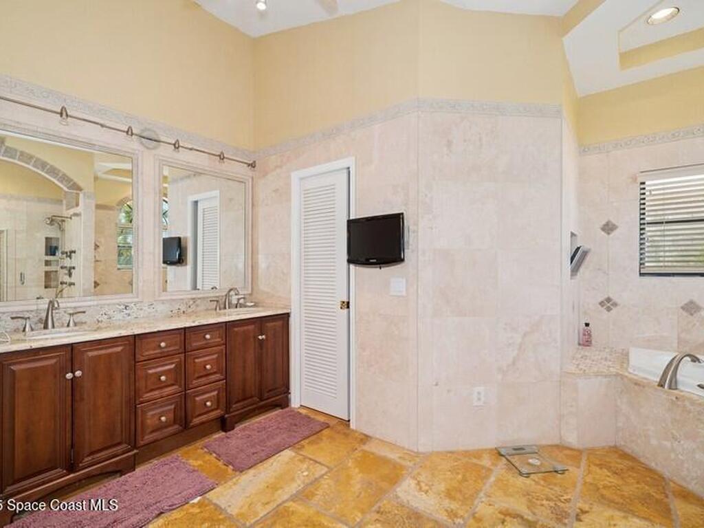 484 Lanternback Island Drive, Satellite Beach, FL 32937