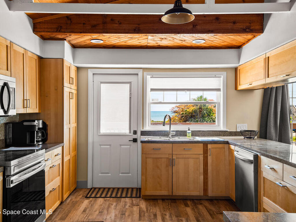 1350 Atlantic Street, Melbourne Beach, FL 32951