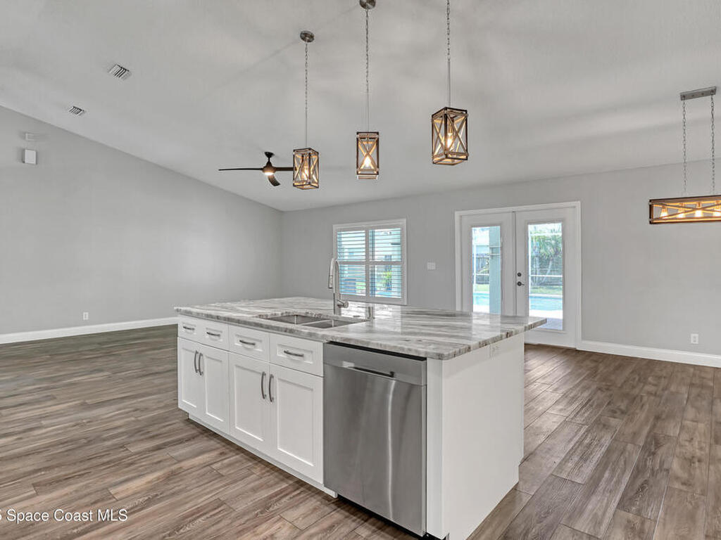 564 Hammond Street, Palm Bay, FL 32908