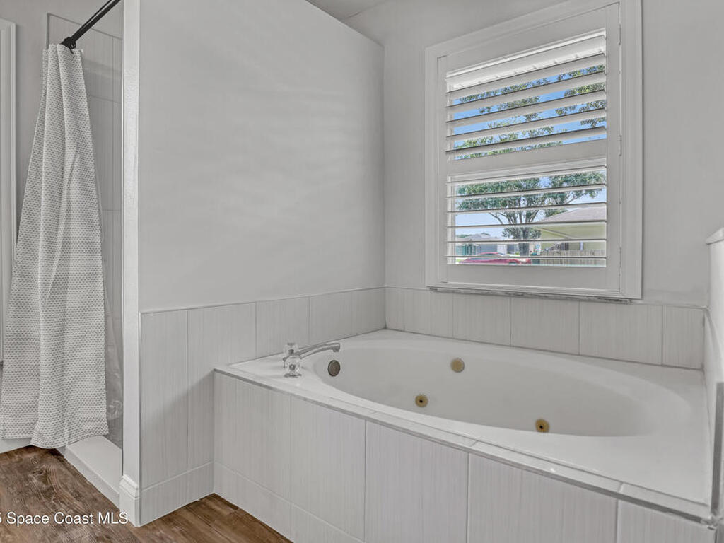 564 Hammond Street, Palm Bay, FL 32908