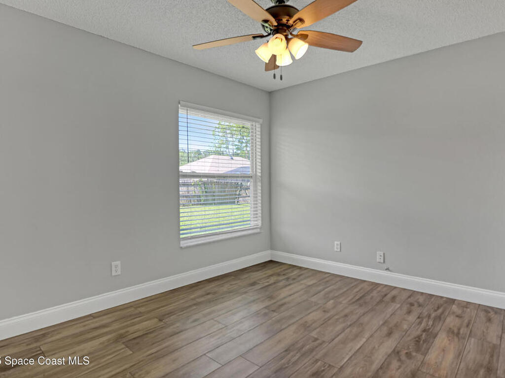 564 Hammond Street, Palm Bay, FL 32908