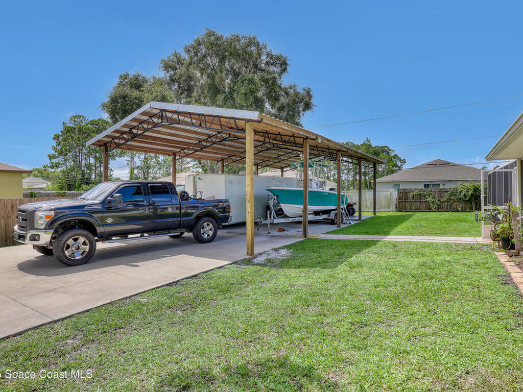 564 Hammond Street, Palm Bay, FL 32908