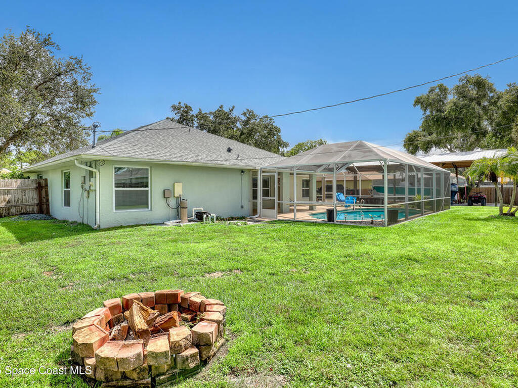 564 Hammond Street, Palm Bay, FL 32908
