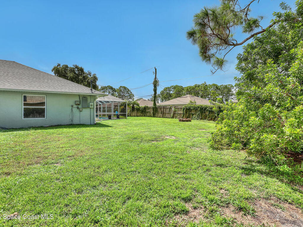 564 Hammond Street, Palm Bay, FL 32908