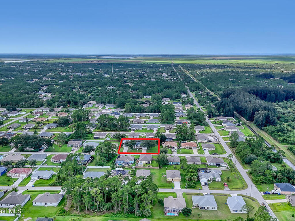564 Hammond Street, Palm Bay, FL 32908