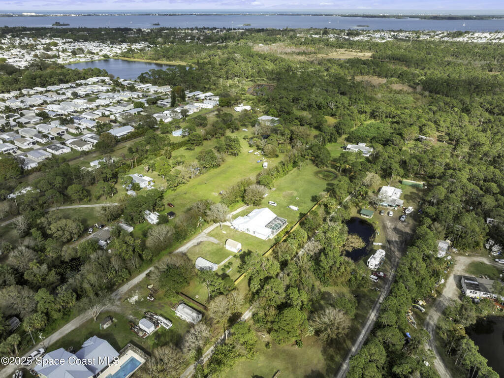 8625 Fleming Grant Road, Sebastian, FL 32976