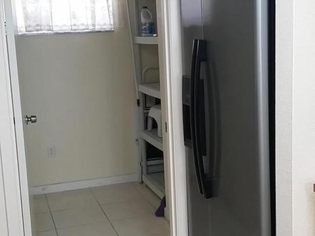 2135 N Courtenay Parkway, Merritt Island, FL 32953