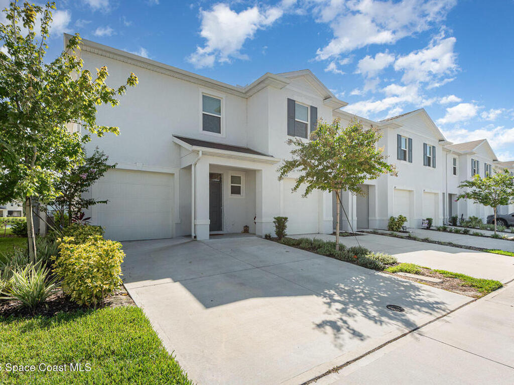 243 Reena Drive, Daytona Beach, FL 32117