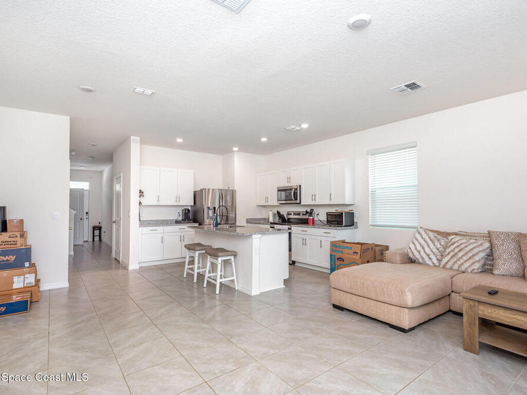 243 Reena Drive, Daytona Beach, FL 32117