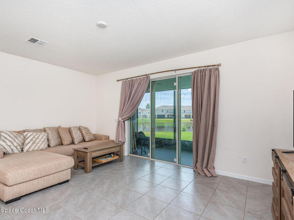 243 Reena Drive, Daytona Beach, FL 32117