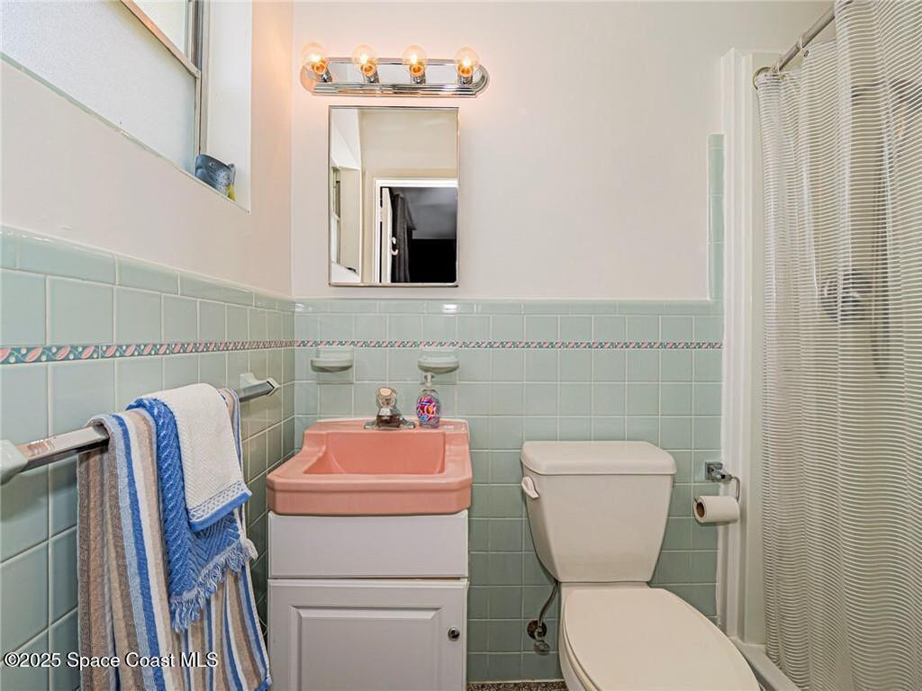 2845 Tropical Avenue, Vero Beach, FL 32960