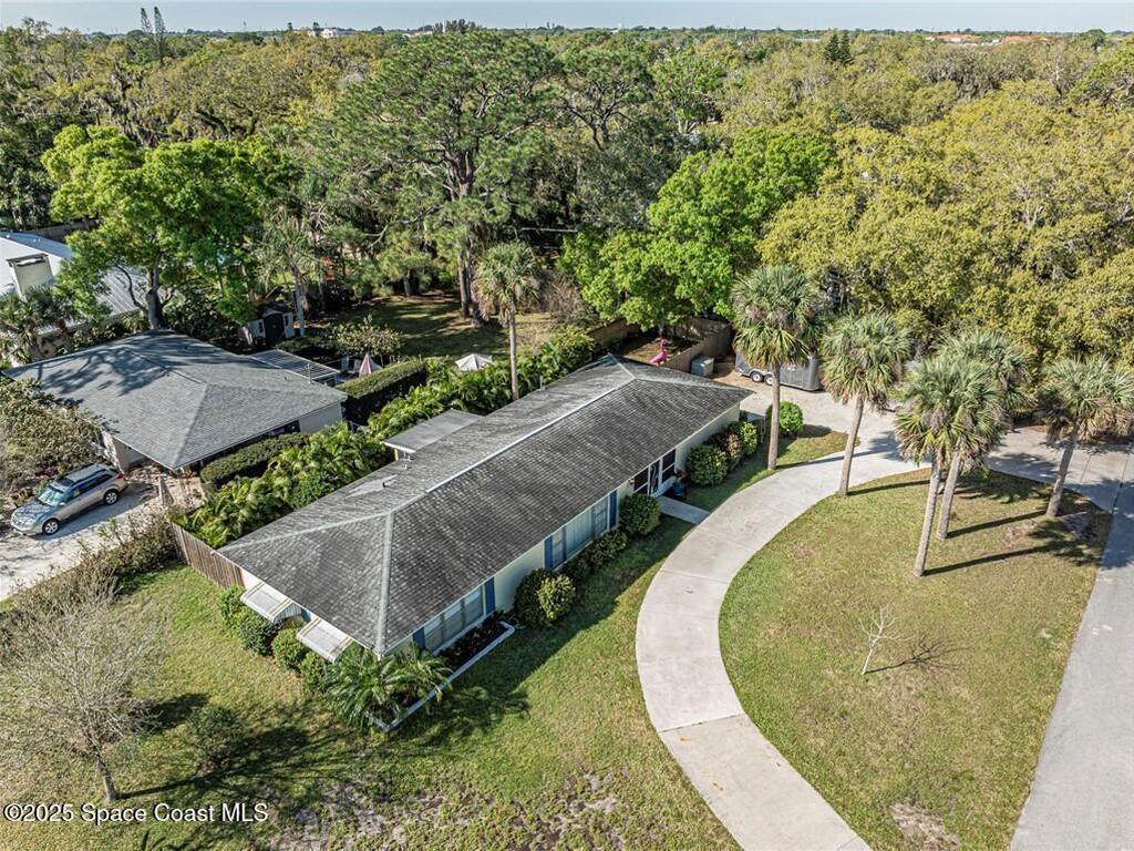 2845 Tropical Avenue, Vero Beach, FL 32960