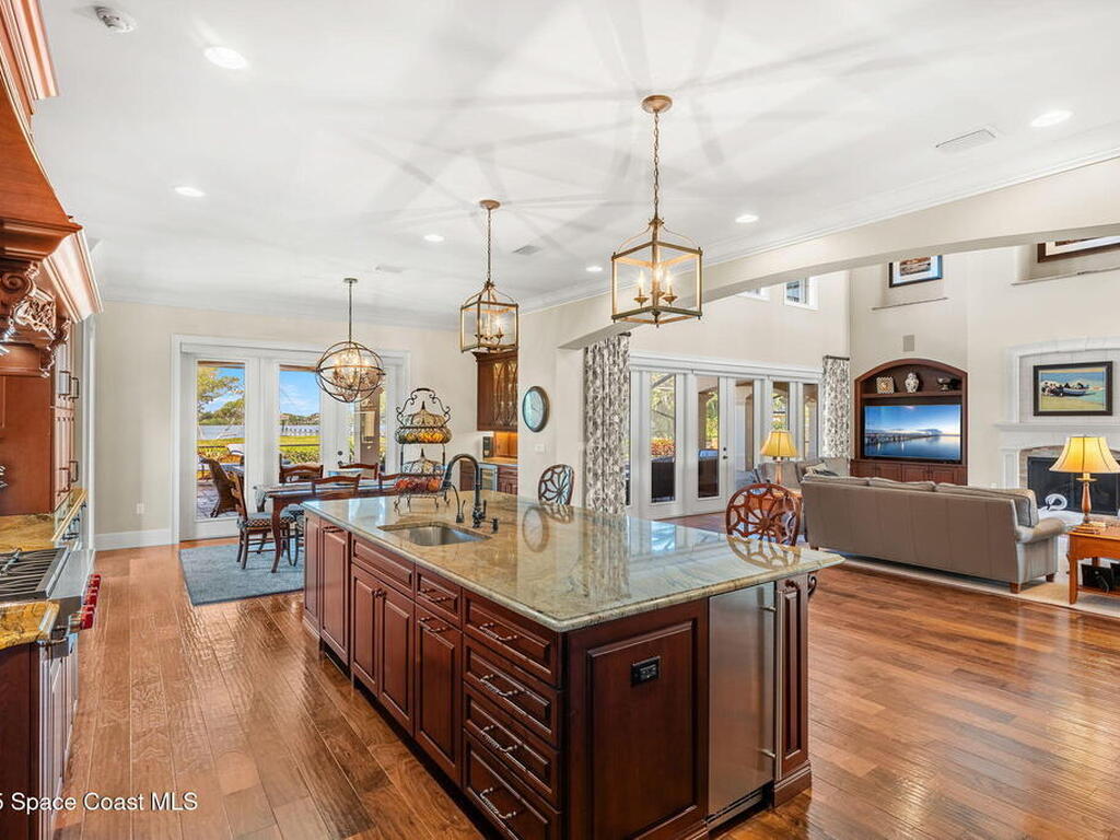 257 Lansing Island Drive, Indian Harbour Beach, FL 32937