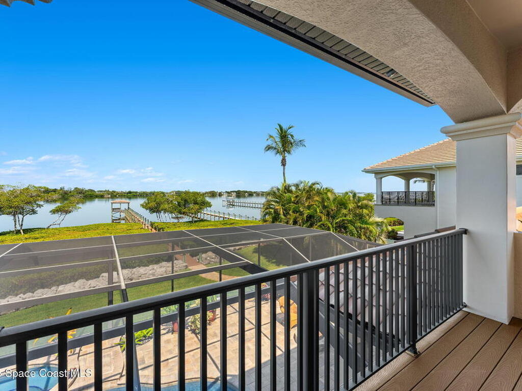 257 Lansing Island Drive, Indian Harbour Beach, FL 32937