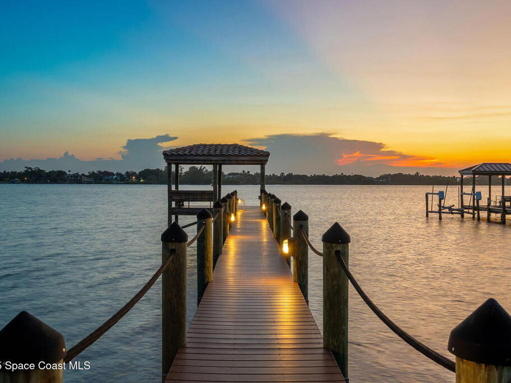 257 Lansing Island Drive, Indian Harbour Beach, FL 32937