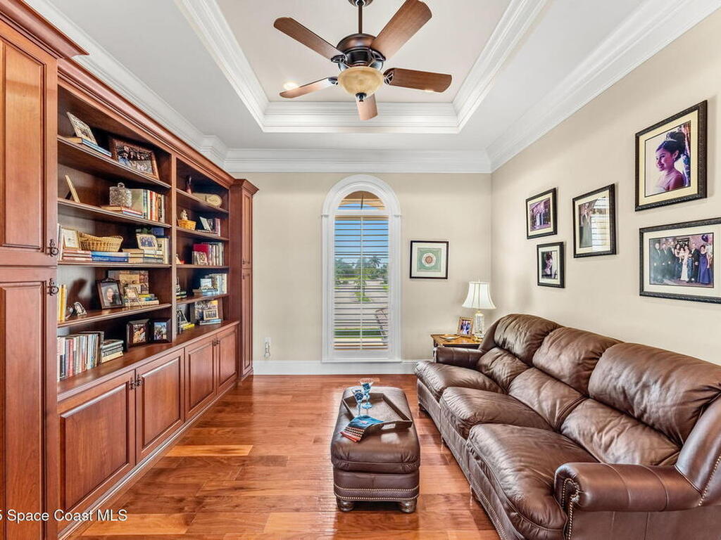 257 Lansing Island Drive, Indian Harbour Beach, FL 32937