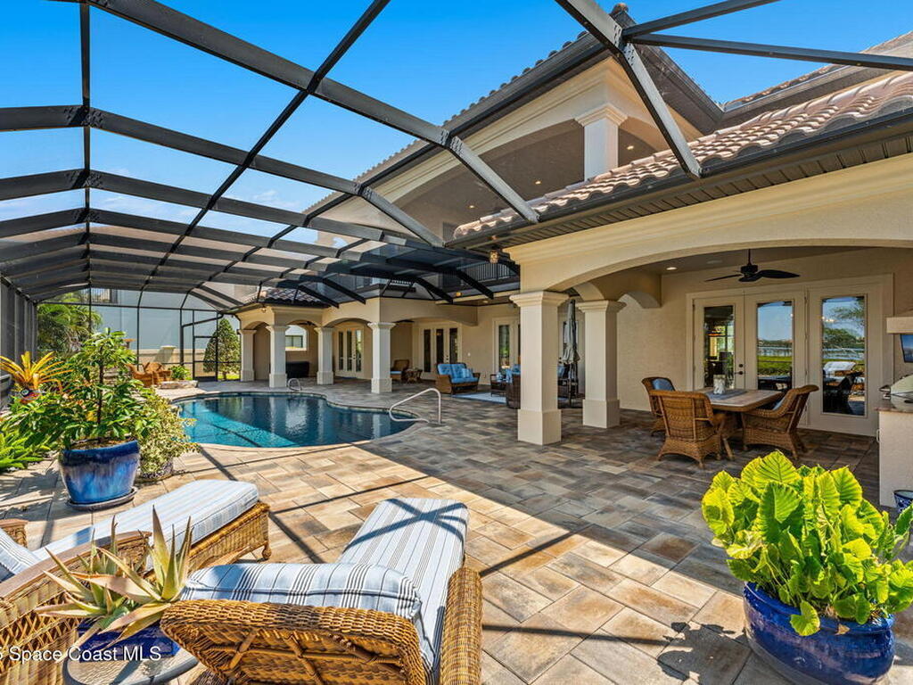 257 Lansing Island Drive, Indian Harbour Beach, FL 32937