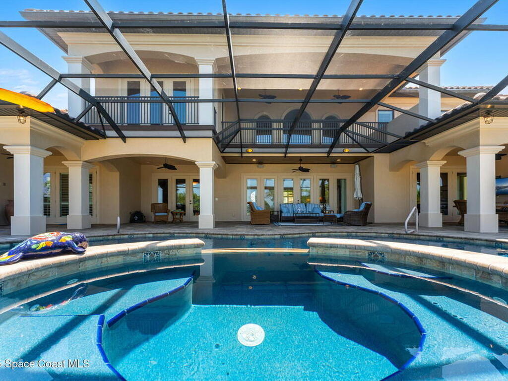 257 Lansing Island Drive, Indian Harbour Beach, FL 32937