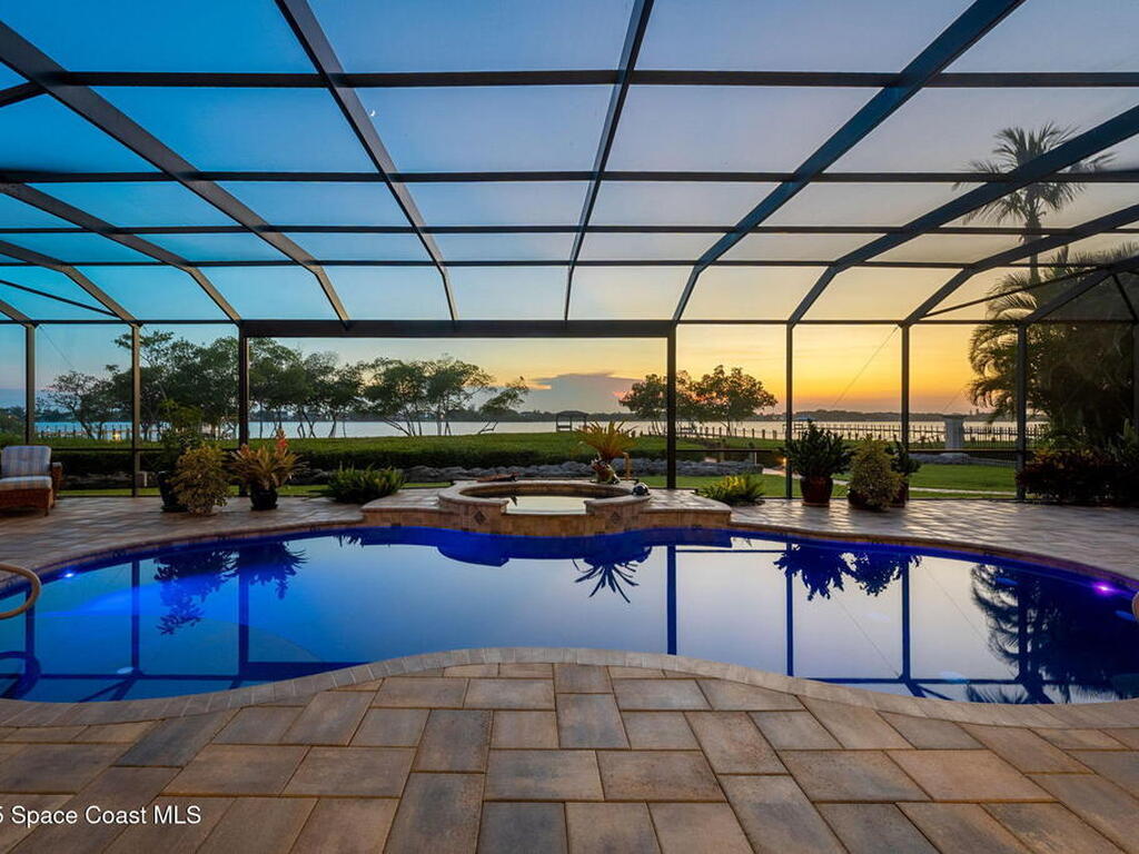 257 Lansing Island Drive, Indian Harbour Beach, FL 32937