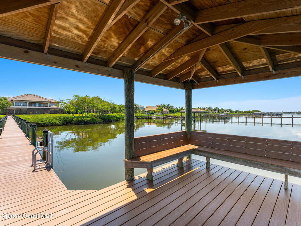 257 Lansing Island Drive, Indian Harbour Beach, FL 32937