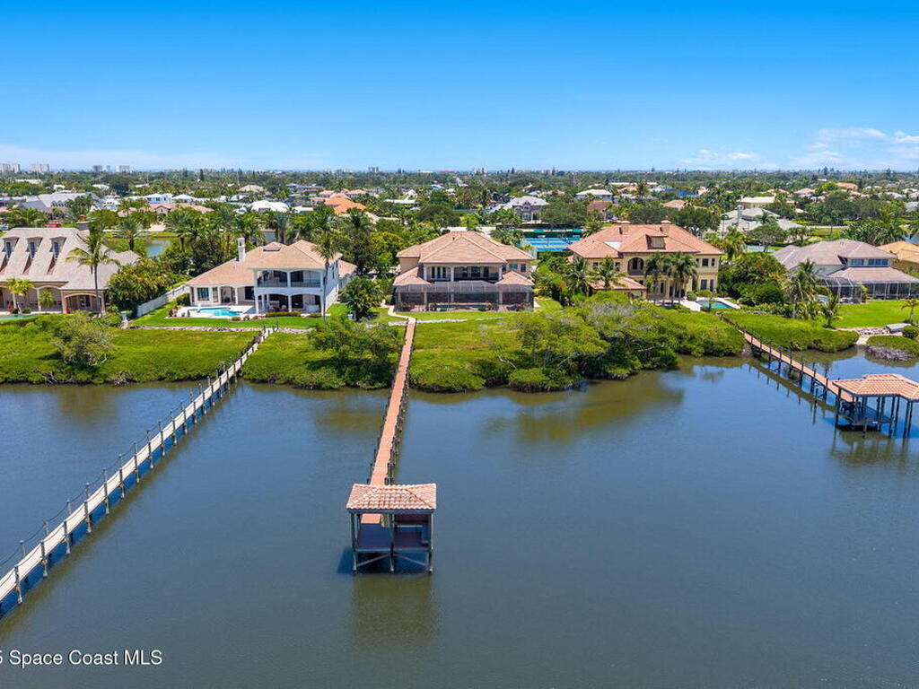 257 Lansing Island Drive, Indian Harbour Beach, FL 32937