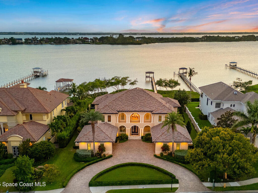 257 Lansing Island Drive, Indian Harbour Beach, FL 32937