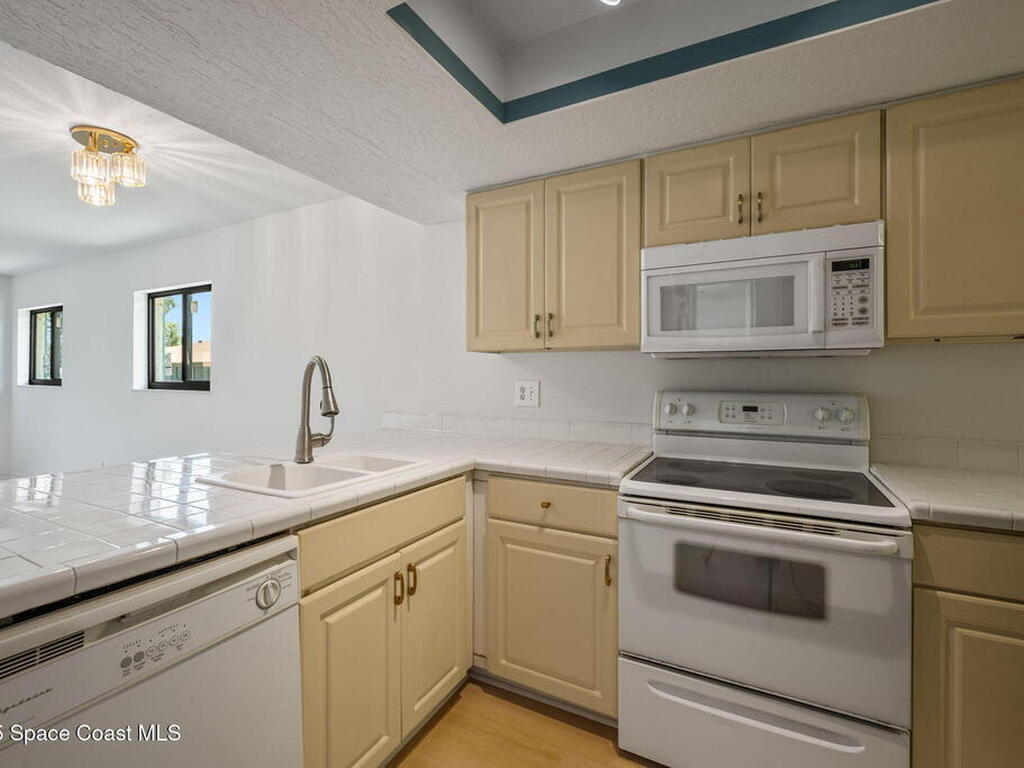 430 Breakwater Drive, Merritt Island, FL 32952