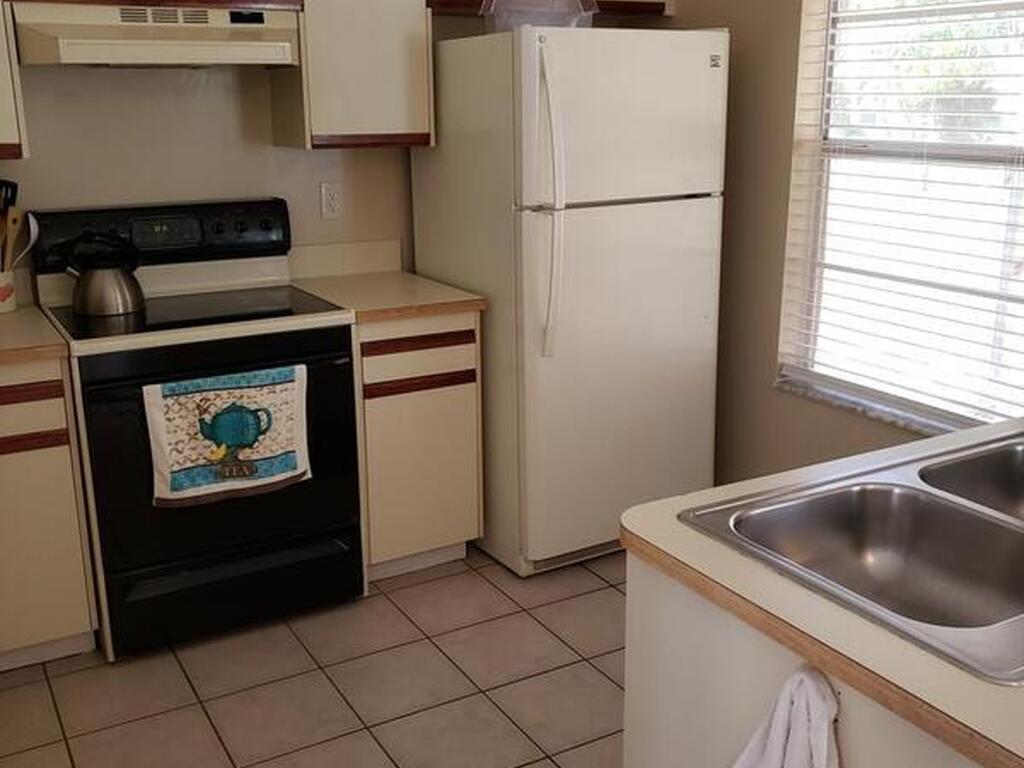 6470 Stillwater Avenue, Cocoa, FL 32927