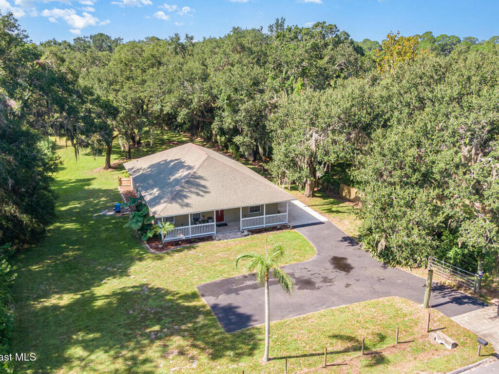 3665 Aurantia Road, Mims, FL 32754