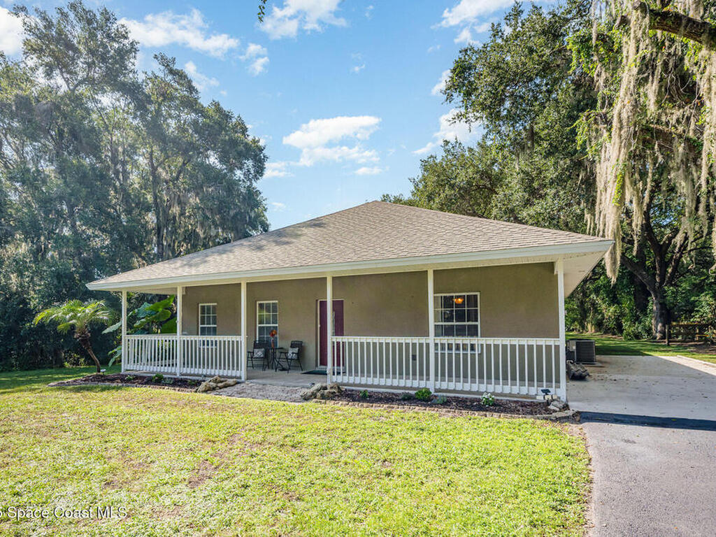 3665 Aurantia Road, Mims, FL 32754