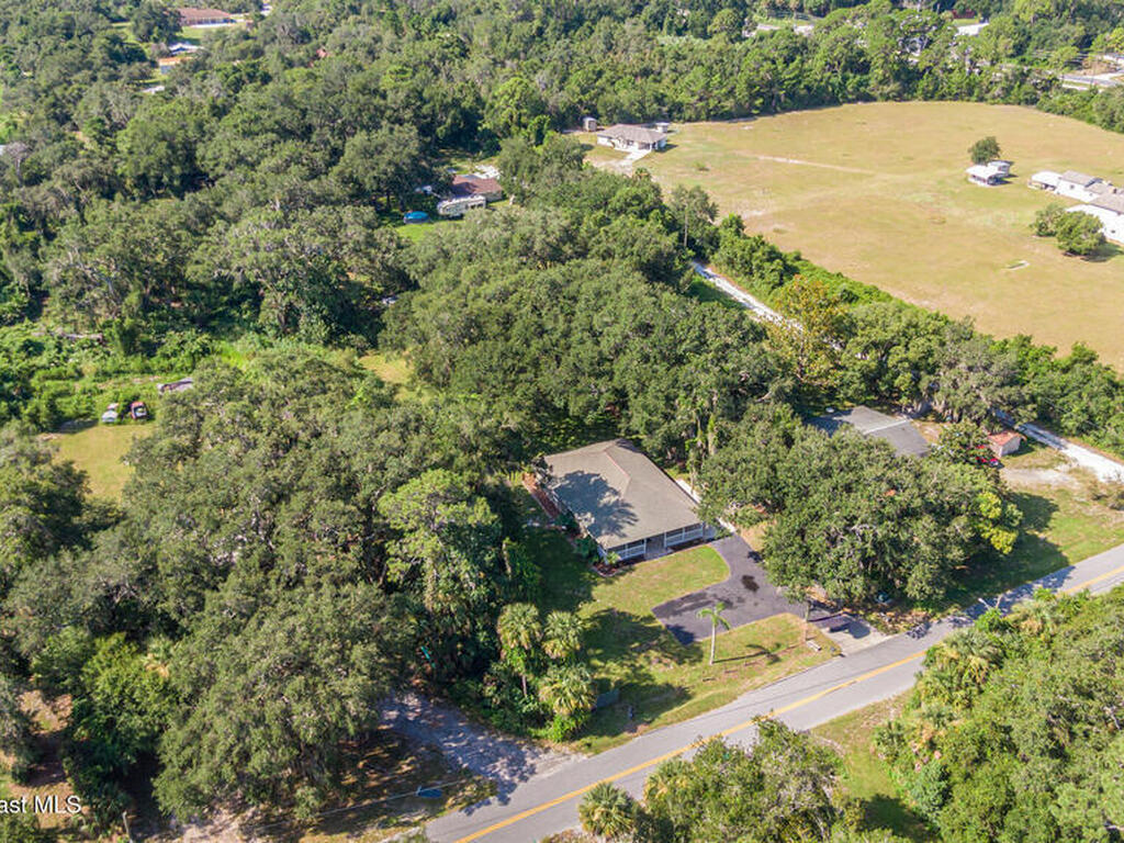 3665 Aurantia Road, Mims, FL 32754