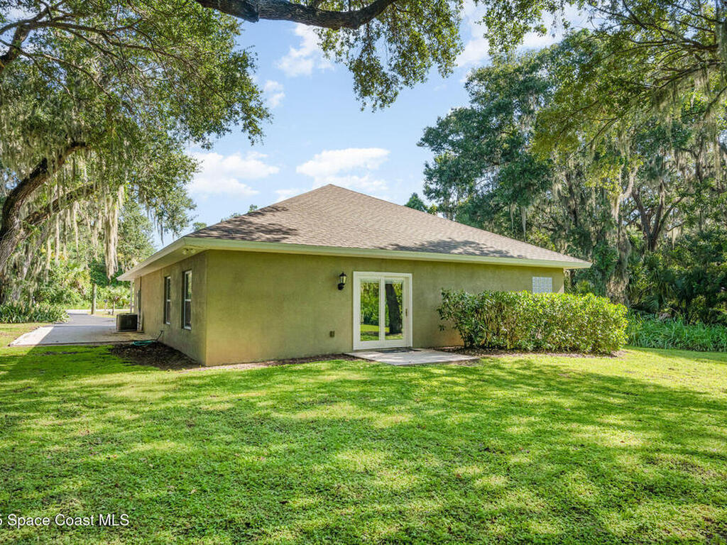 3665 Aurantia Road, Mims, FL 32754
