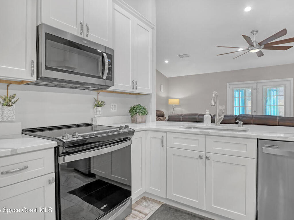 3383 Areca Palm Avenue, Melbourne, FL 32901