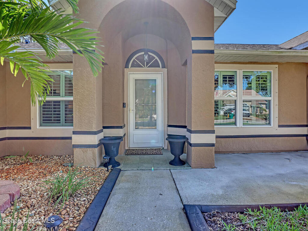 3383 Areca Palm Avenue, Melbourne, FL 32901