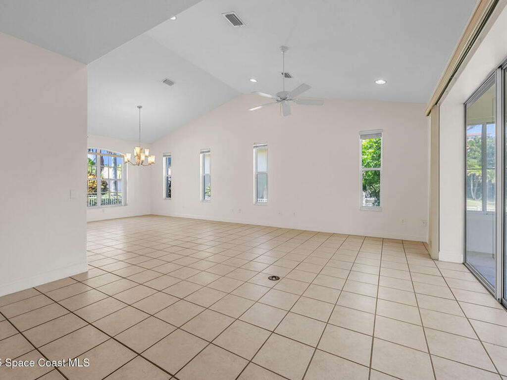 805 W Central Boulevard, Cape Canaveral, FL 32920