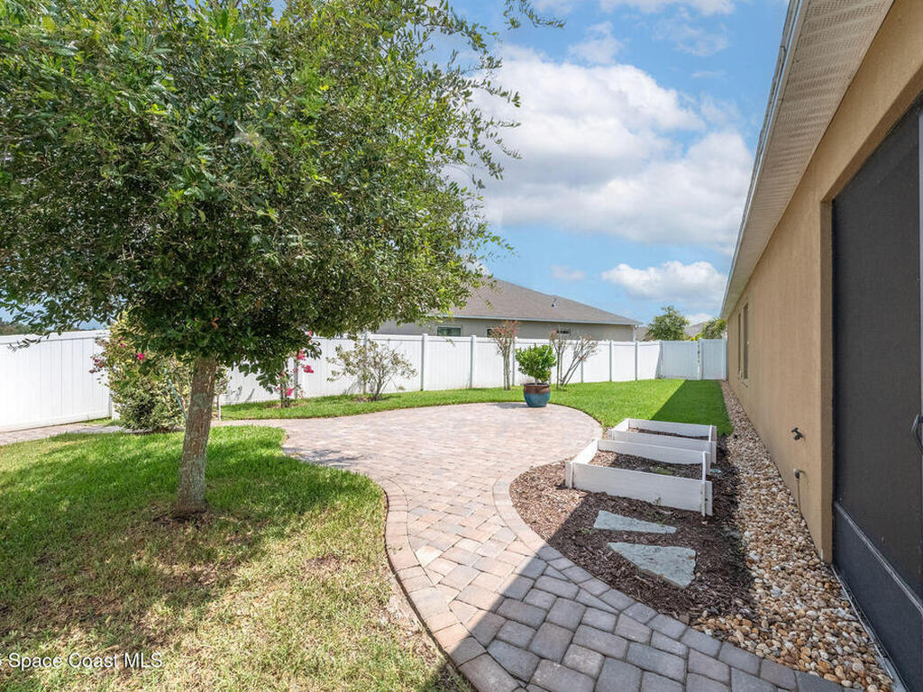 920 Bear Lake Drive, Rockledge, FL 32955