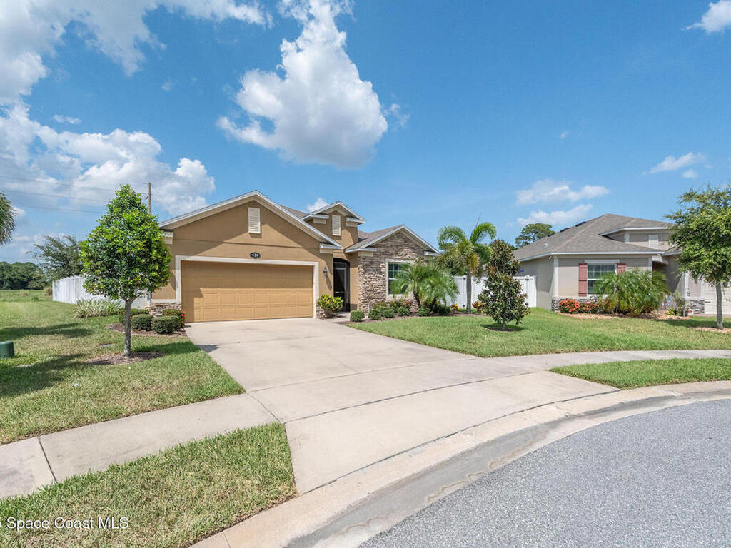 920 Bear Lake Drive, Rockledge, FL 32955