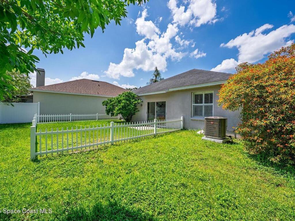 1850 Emerald Green Circle, Oviedo, FL 32765